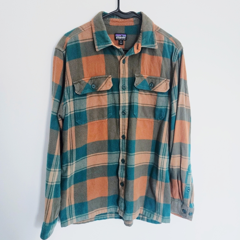 Patagonia Fjord Flannel in Mustard & Teal